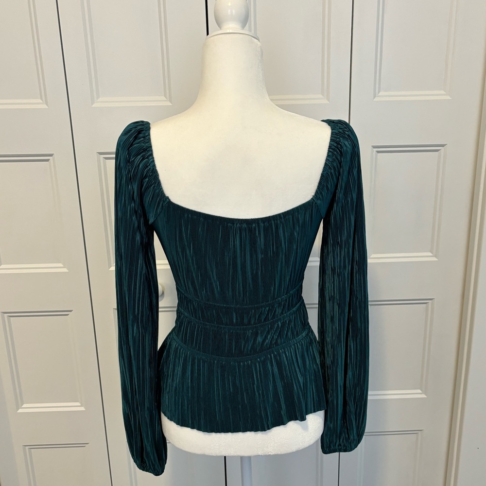 Express Scoop Neck Balloon Sleeve Top View 2